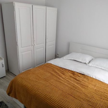 Bulevard Apartament Apartment Alba Iulia Bagian luar foto