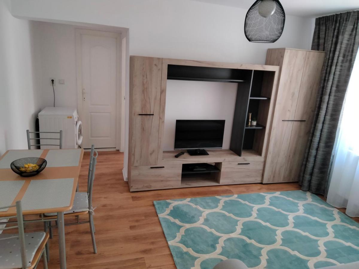 Bulevard Apartament Apartment Alba Iulia Bagian luar foto